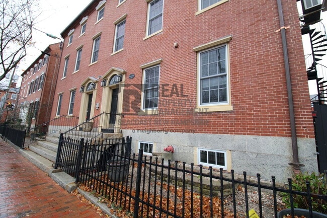 Building Photo - 159 State Street