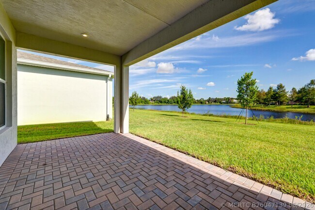 Building Photo - 12712 SW Eleanor Dr