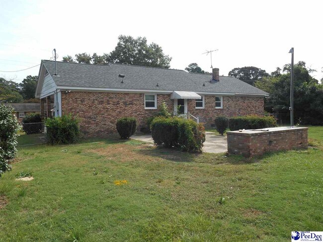 Building Photo - 1225 Hobart Dr