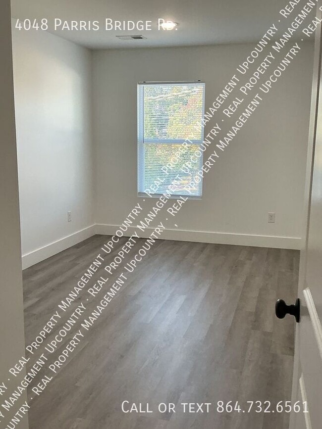 Building Photo - 4048 Parris Bridge Rd