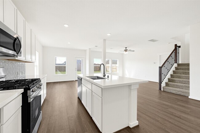 Building Photo - 4625 Peony Grn Dr