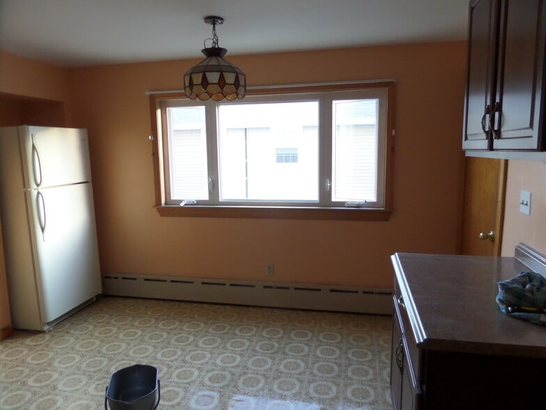 Building Photo - 46 Tappan St