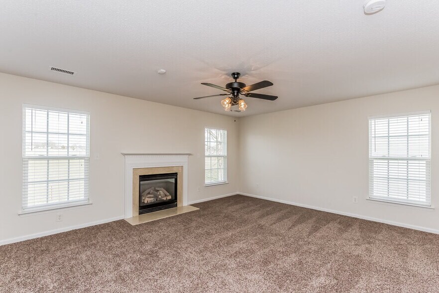 Building Photo - 1036 Meadowbrook Ln SW