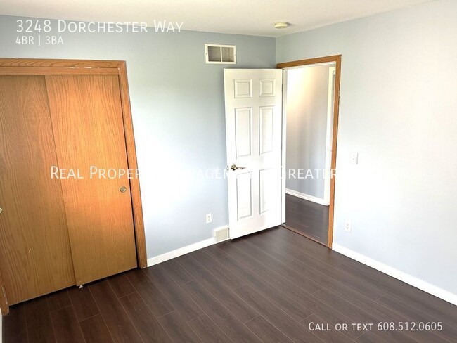 Building Photo - 3248 Dorchester Way