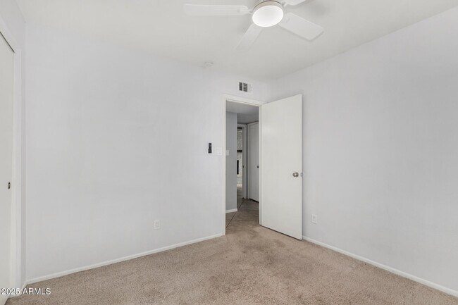 Building Photo - 1845 S Beverly