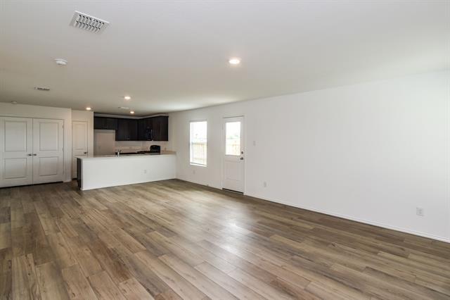 Building Photo - 3004 Coyote Way