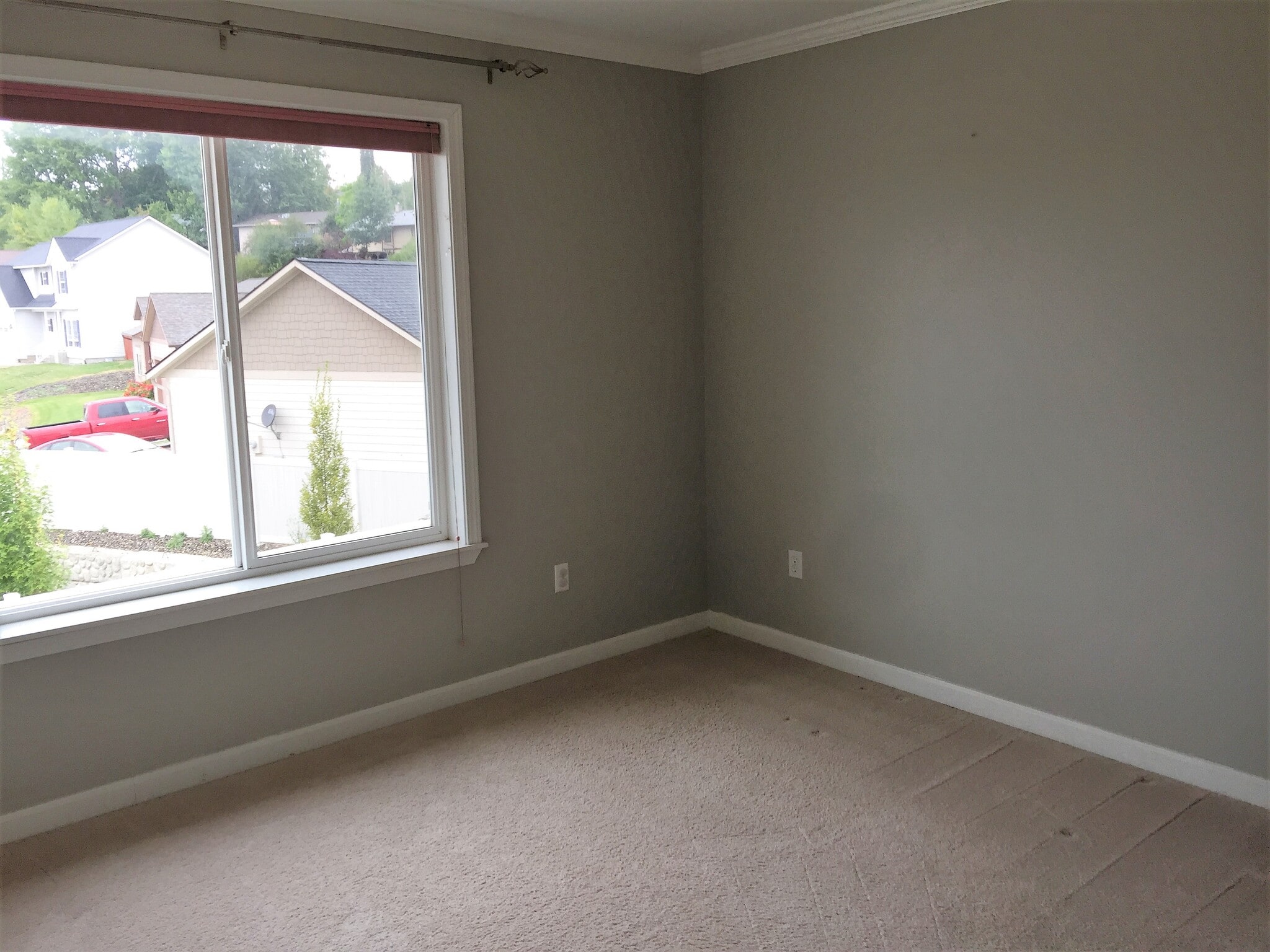 Building Photo - 215 Sanna Ct