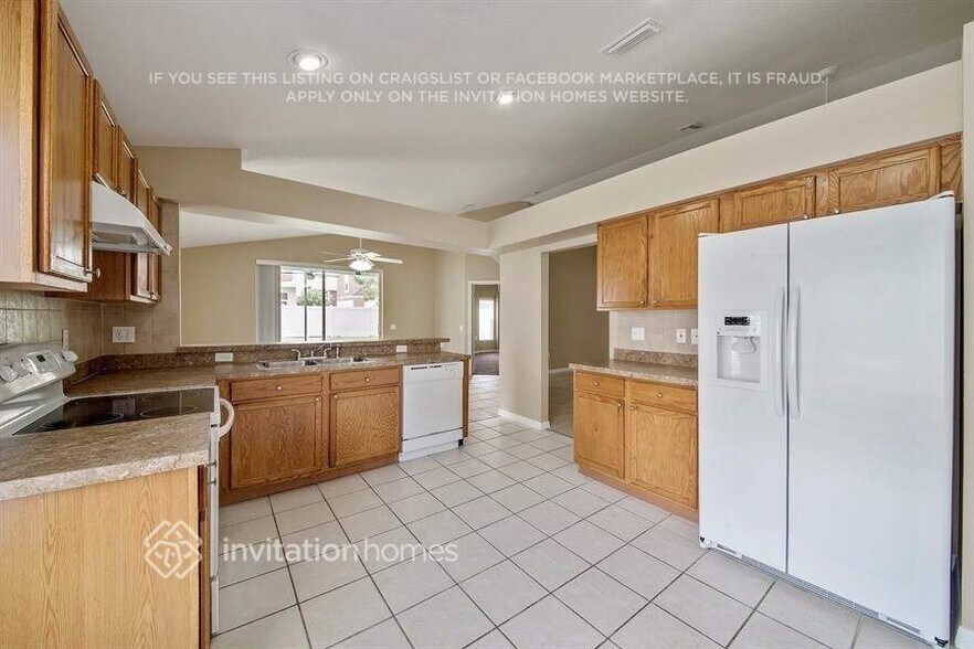 Building Photo - 13041 Bridleford Dr