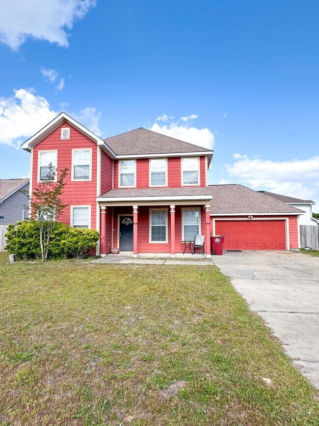 Building Photo - Spacious 4-Bedroom Home with Office Space ...