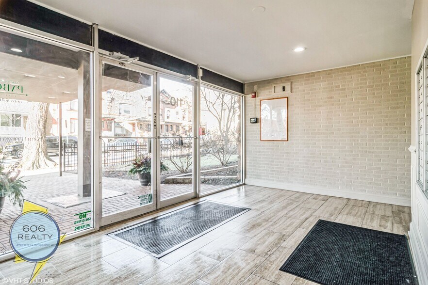 Building Photo - 110 N Kenilworth Ave