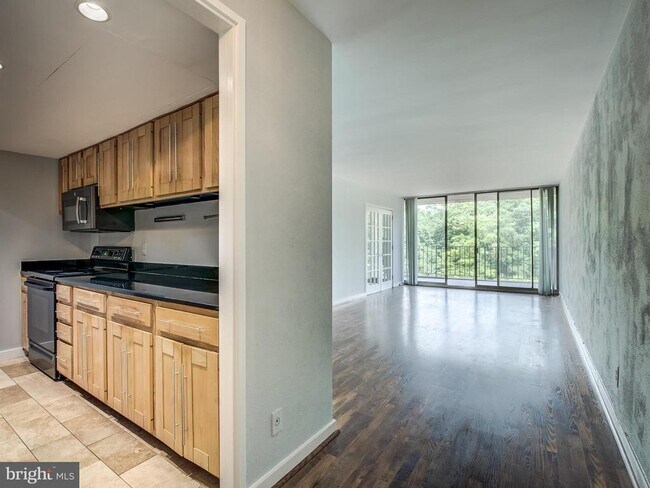 Building Photo - 11400 Washington Plaza W