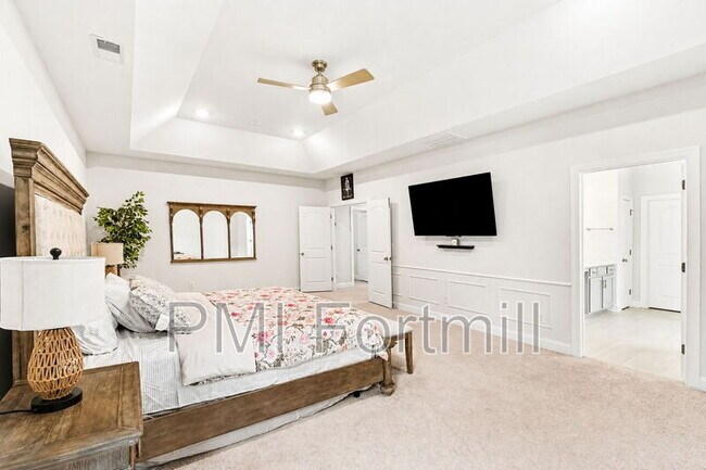 Building Photo - 2218 Idol Rock Dr