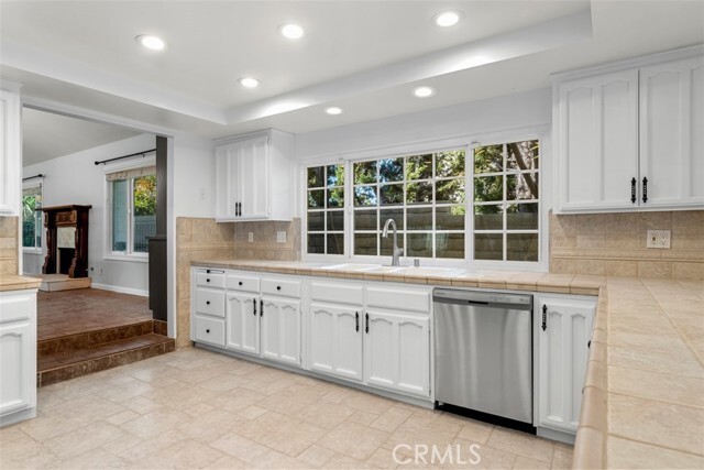 Building Photo - 5269 Rural Ridge Cir
