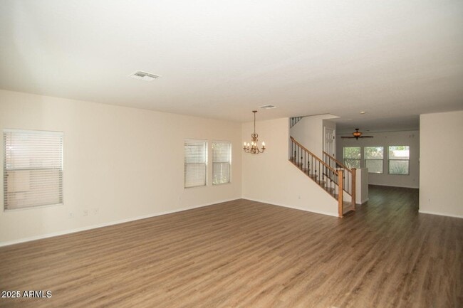Building Photo - 605 N 111th Dr