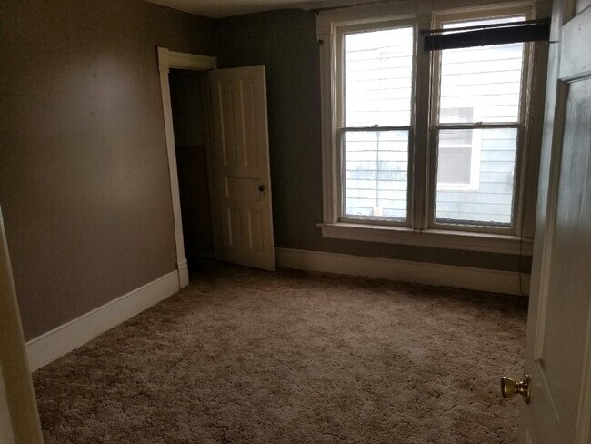 Building Photo - 709 Frederick St