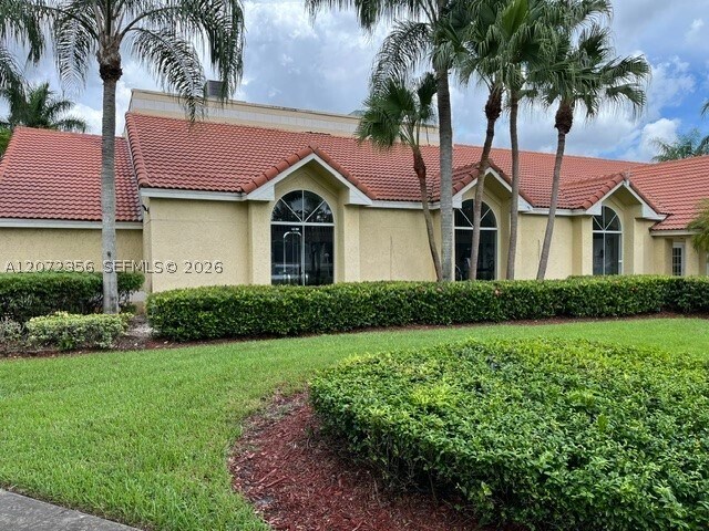 Building Photo - 643 Vista Isles Dr
