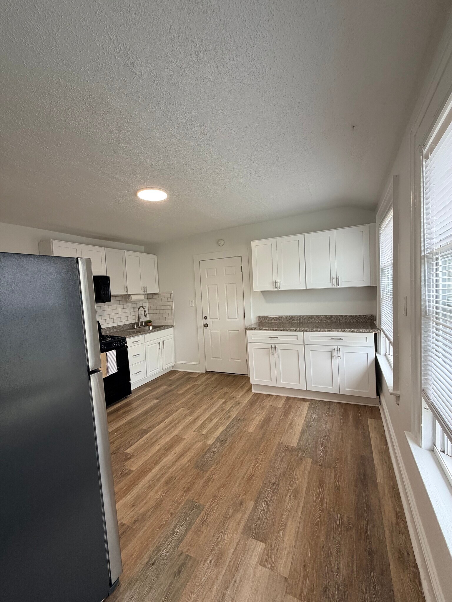 Building Photo - 44 Brooklawn St