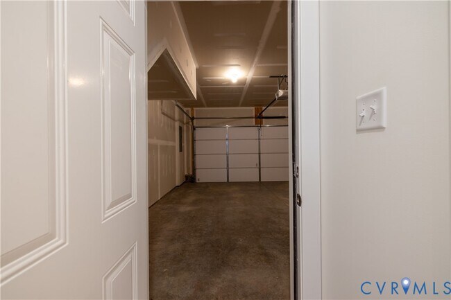 Building Photo - 15309 Sunray Aly