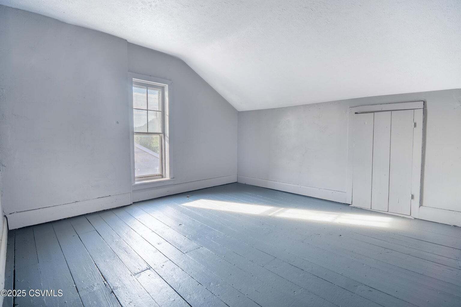 Building Photo - 934 Grand St