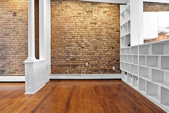 Building Photo - 638 Jersey Ave