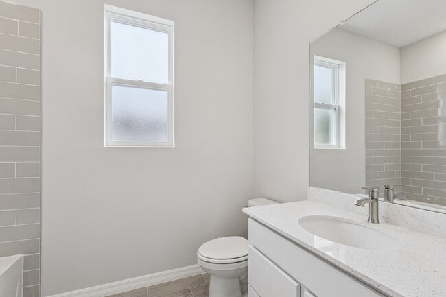 Building Photo - 393 Marion Oaks Golf Rd