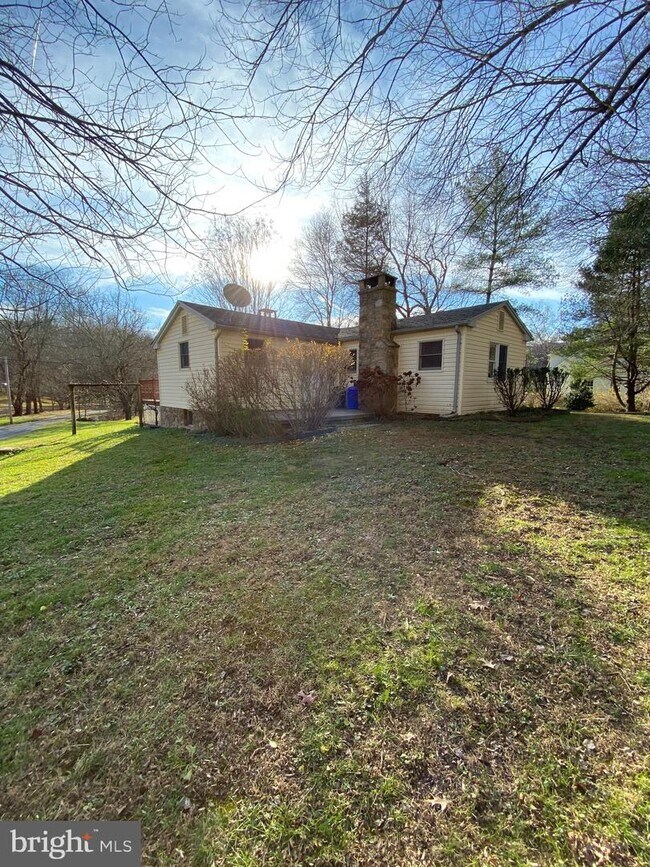Building Photo - 6055 Coon Tree Rd