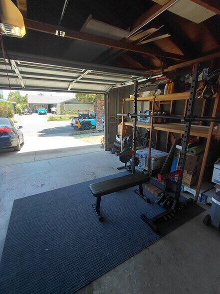 Building Photo - 575 Pierpont Dr