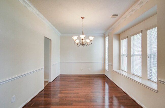 Building Photo - 5122 Raven Forest Ln