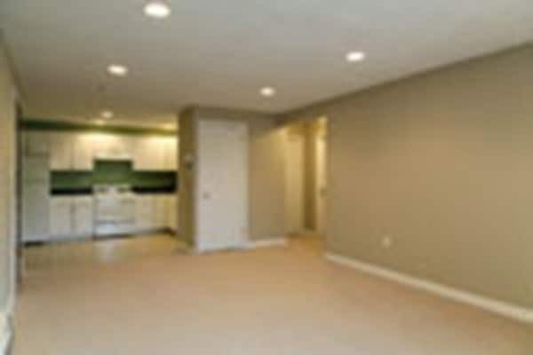 Building Photo - 16 Kenmar Dr