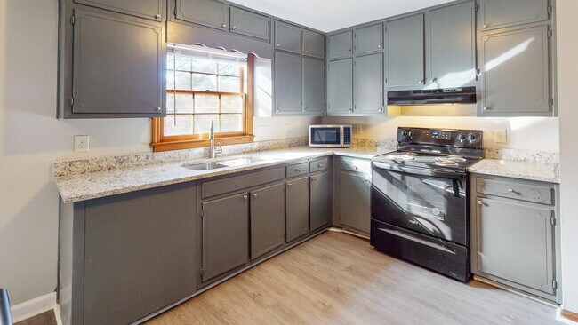Building Photo - 6342 Forester Way