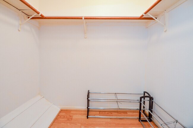 Building Photo - 13837 Purplemartin St