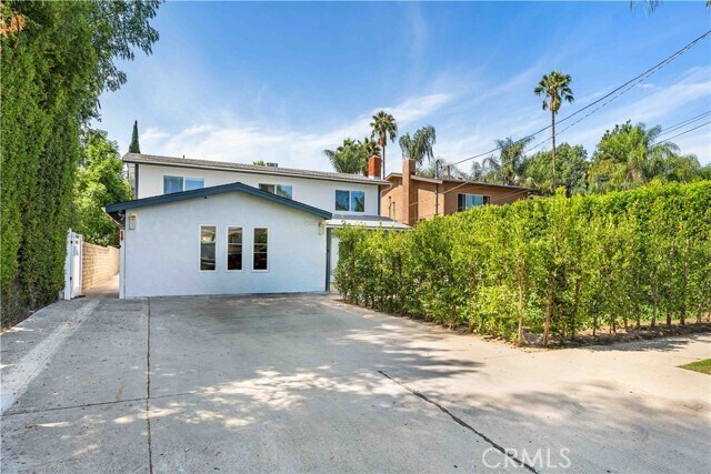 Building Photo - 15406 Lull St