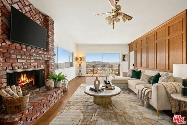 Building Photo - 1916 Rams Horn Ct