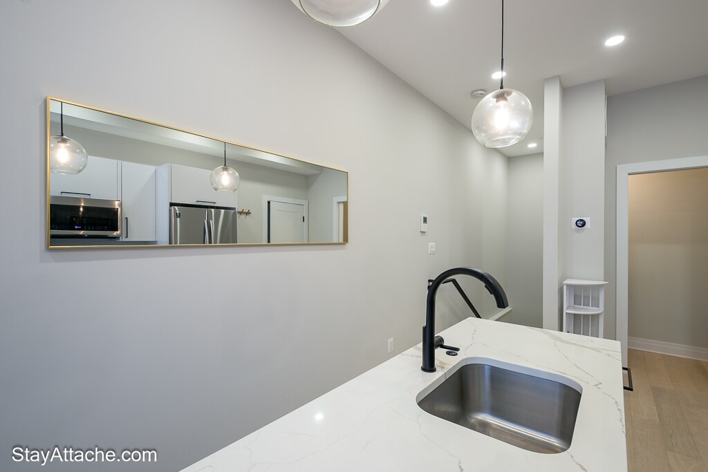 Building Photo - 2301 Ontario Rd NW