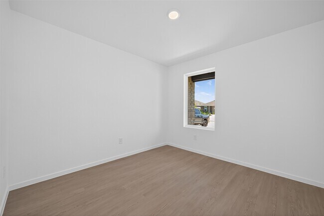 Building Photo - 28938 Rustic Windmill Wy