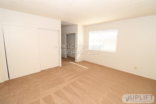 Building Photo - 3 Bed, 2 Bath Home w/ Central HVAC, 2 Car ...