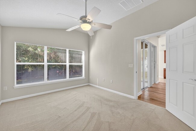 Building Photo - Home for rent