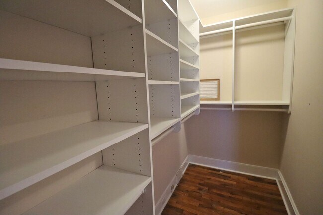 Building Photo - 2716 Heyward St