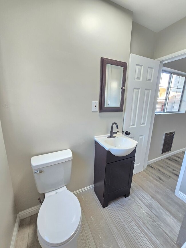 Building Photo - 44309 Date Ave