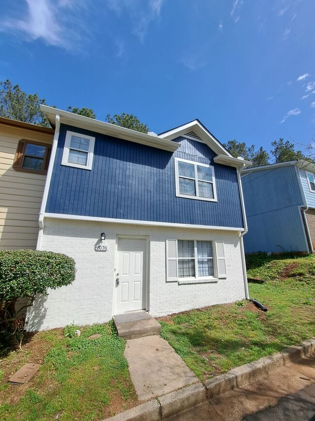 Primary Photo - Newly Remodeled 2Bed/2.5Bath Townhome For ...