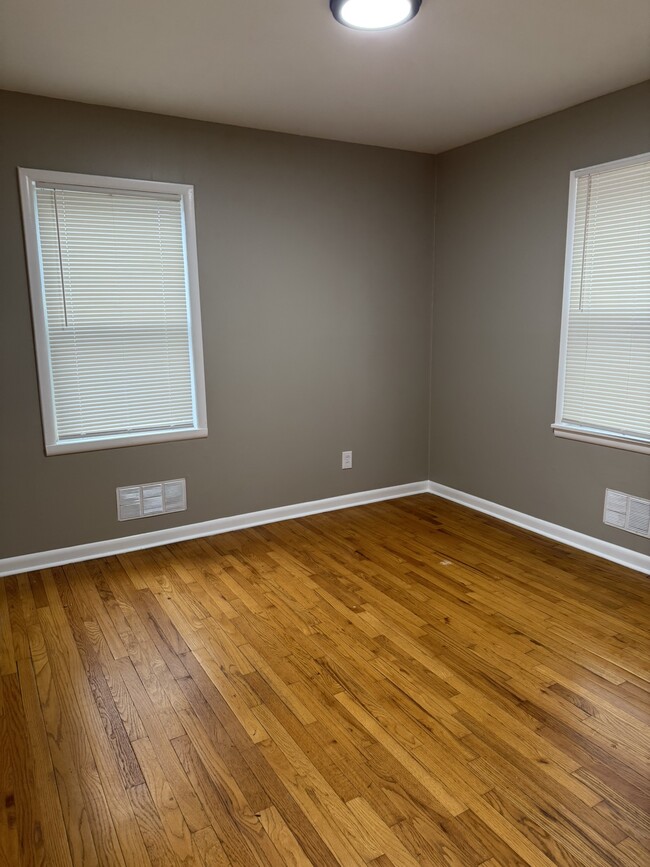 Building Photo - 8818 Kentucky Ave