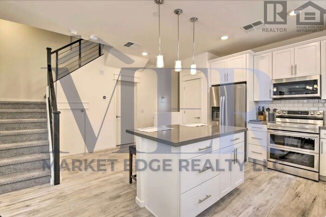 Building Photo - 2Bed/2.5Bath Town House at Kyrene/Chandler...