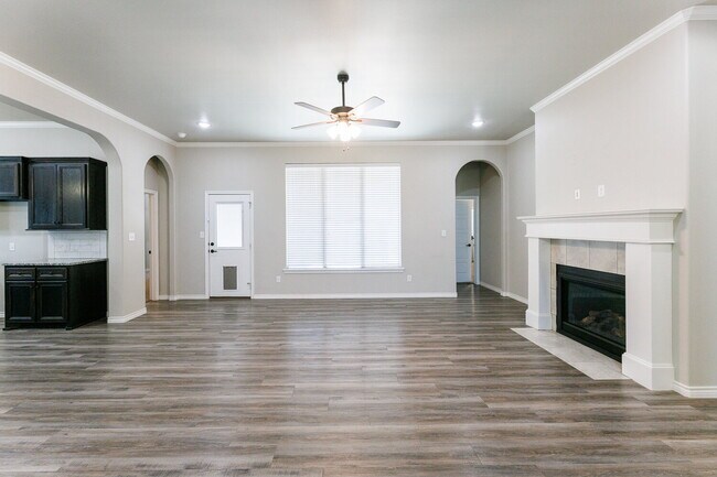 Building Photo - Modern 4-Bedroom Home in West Lubbock Just Blocks from new Frenship Schools