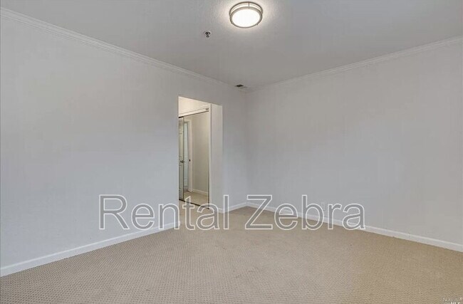 Building Photo - 343 Arlen Dr