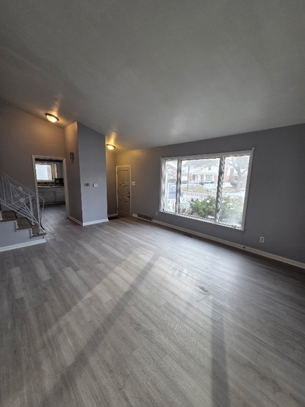 Building Photo - 5702 Oxley Dr