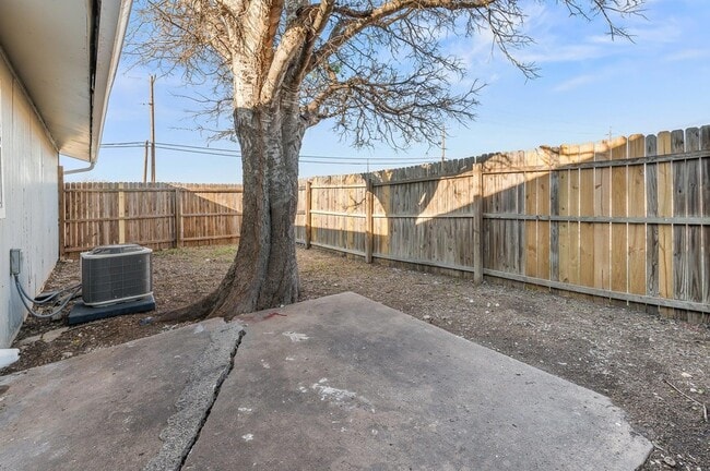 Building Photo - 410 Old Thorndale Rd