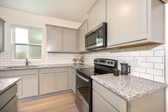 Building Photo - 3206 Hearth Hollow Rd