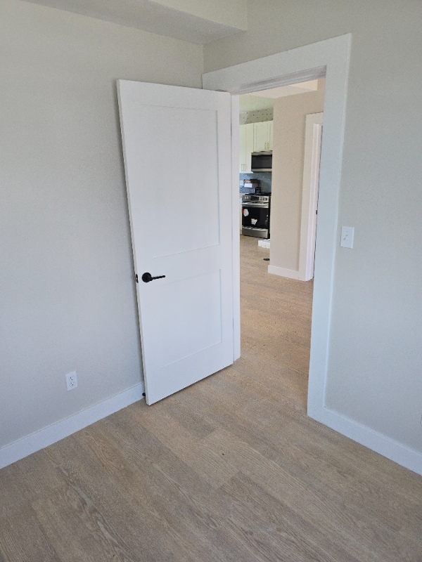 Building Photo - 4305 Ave S