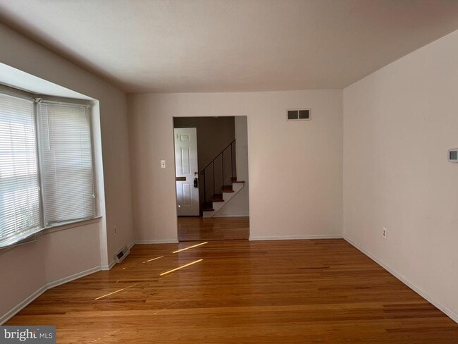 Building Photo - 721 Fiske Ln