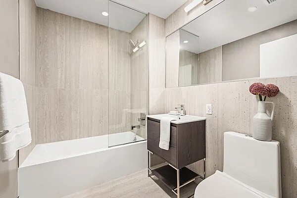 Building Photo - 91 Bruckner Blvd